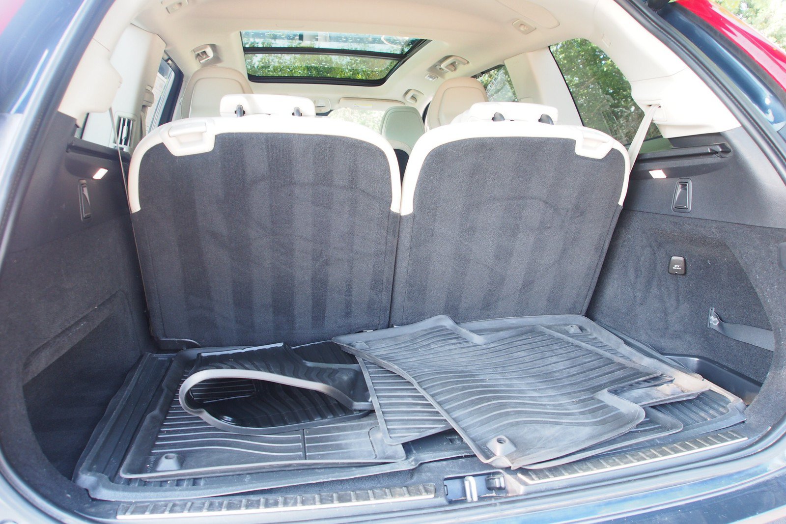Used 2023 Volvo XC90 B6 Ultimate w/ Protection Package AWD/4WD image 17