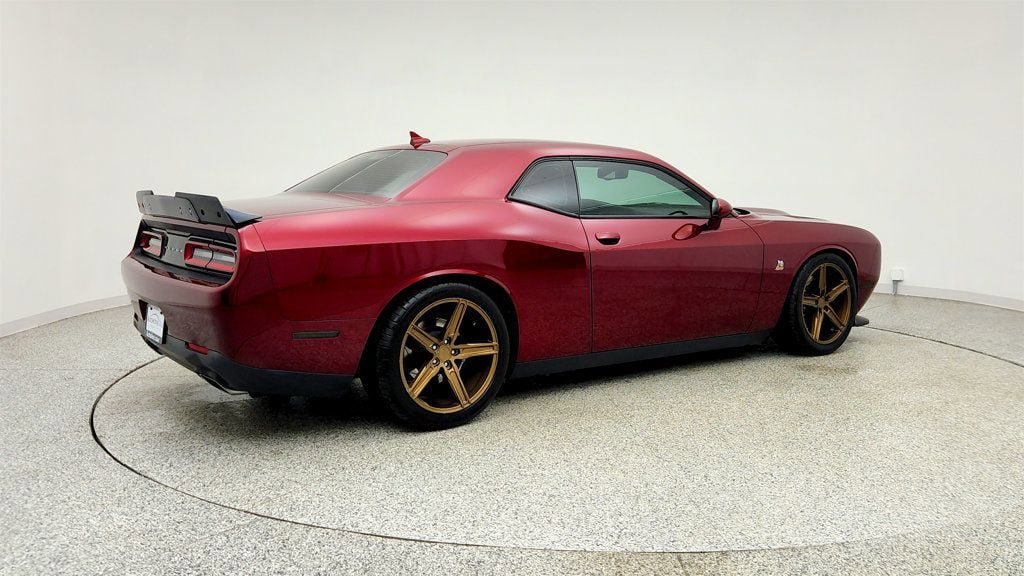 Used 2019 Dodge Challenger R/T Scat Pack RWD image 5