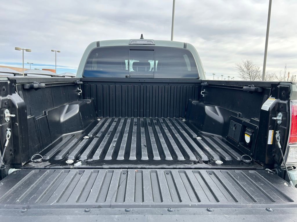 Used 2023 Toyota Tacoma TRD Off-Road w/ TRD Premium Off Road Package image 29