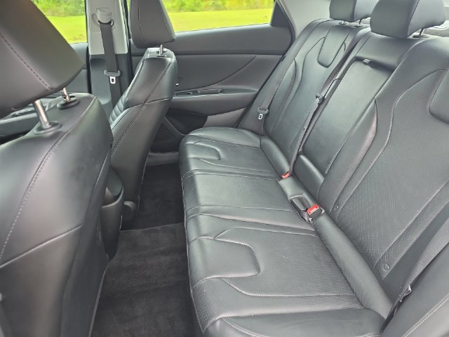 Used 2024 Hyundai Elantra Limited FWD image 14