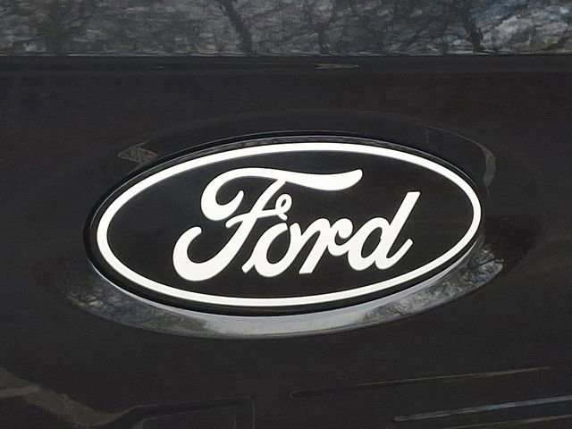 Used 2025 Ford F150 Lariat w/ Equipment Group 501A Mid image 30