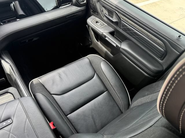 Used 2025 RAM 1500 Limited w/ Off Road Group AWD/4WD image 24