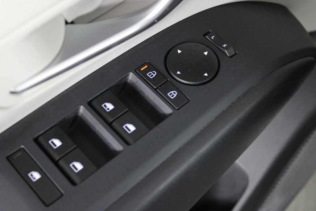 Certified 2026 Hyundai Tucson SE image 23