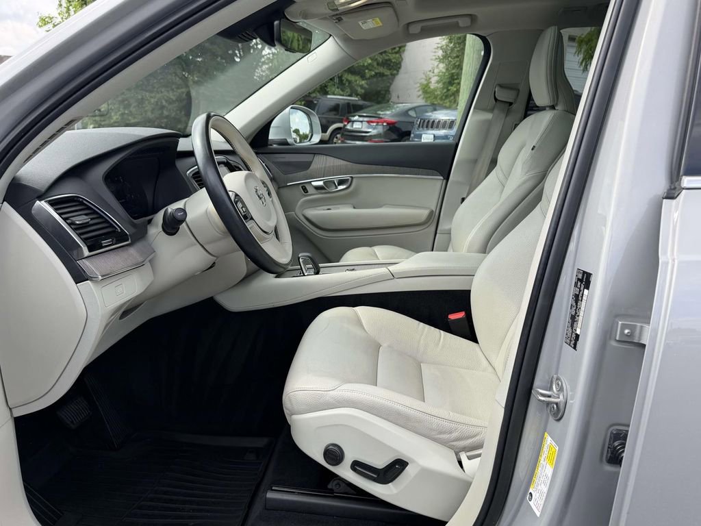 Used 2023 Volvo XC90 B6 Plus w/ Protection Package Premier AWD/4WD image 16