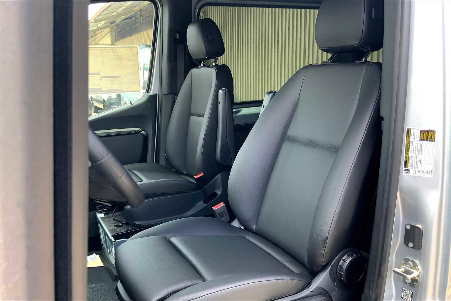 New 2025 Mercedes-Benz Sprinter 2500 image 19