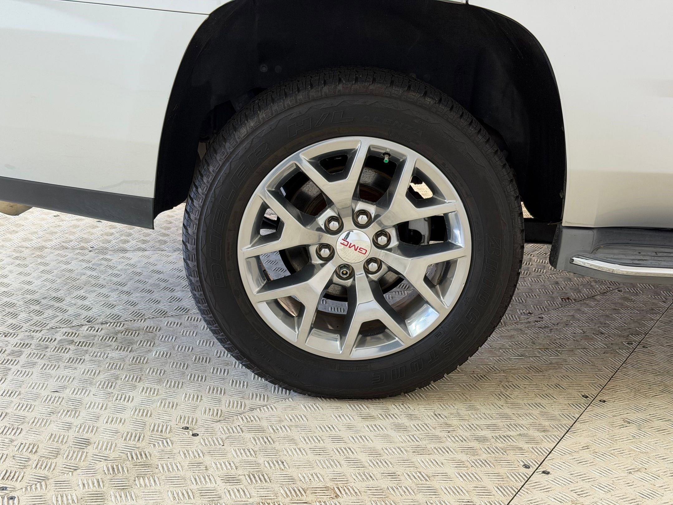 Used 2015 GMC Yukon SLE w/ Convenience Package image 12