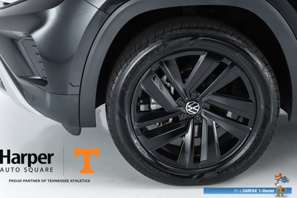 Used 2023 Volkswagen Atlas Cross Sport SE w/ Panoramic Sunroof Package AWD/4WD image 5