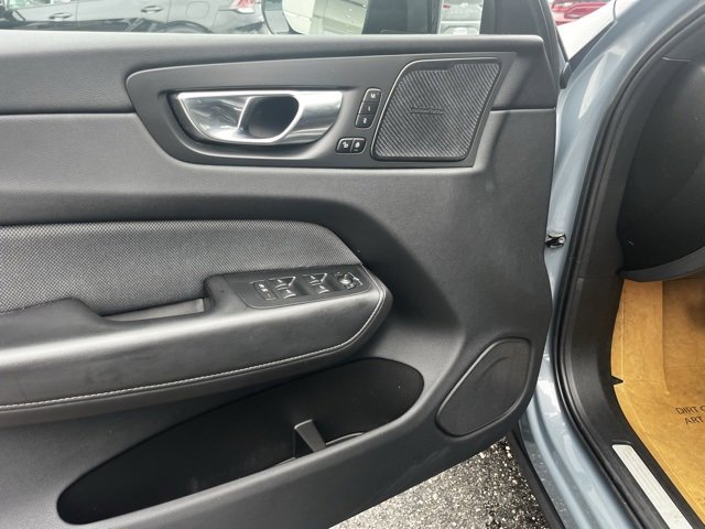 Certified 2022 Volvo XC60 B6 R-Design w/ Advanced Package image 20