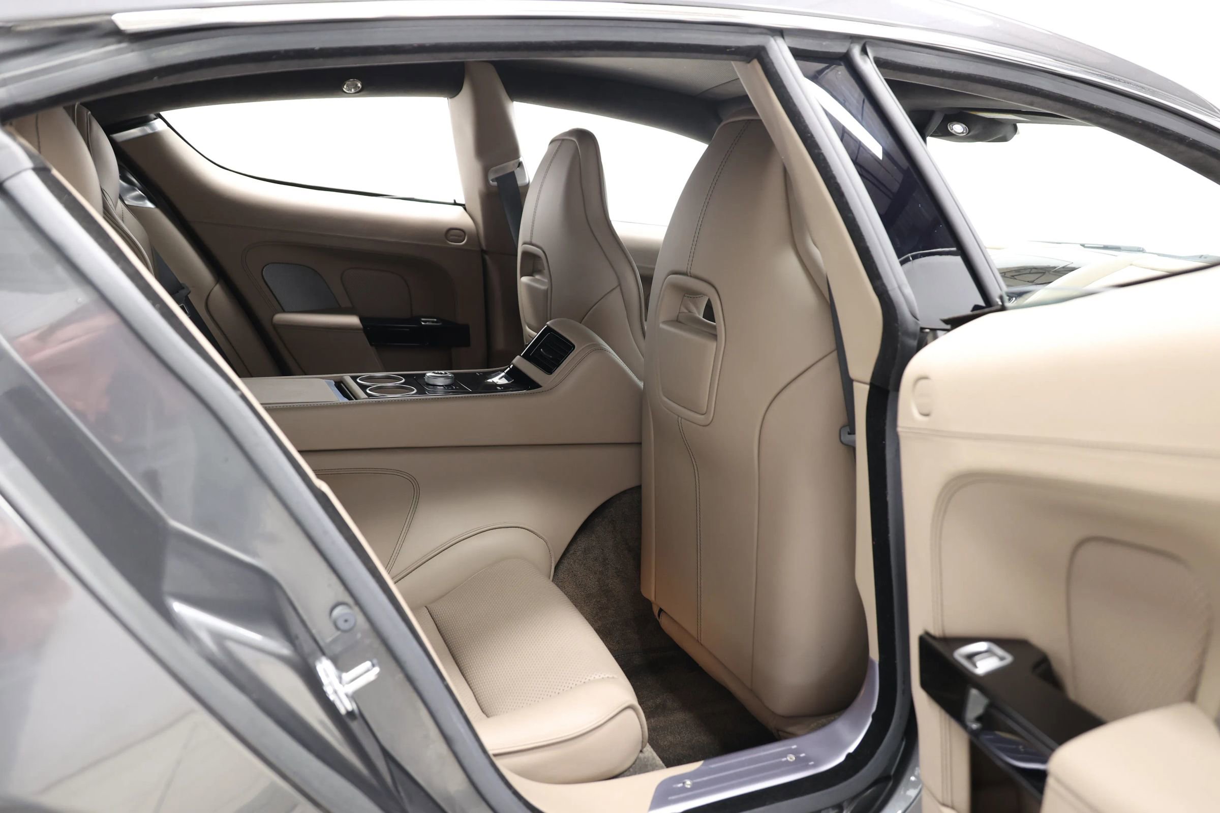 Used 2017 Aston Martin Rapide S image 59