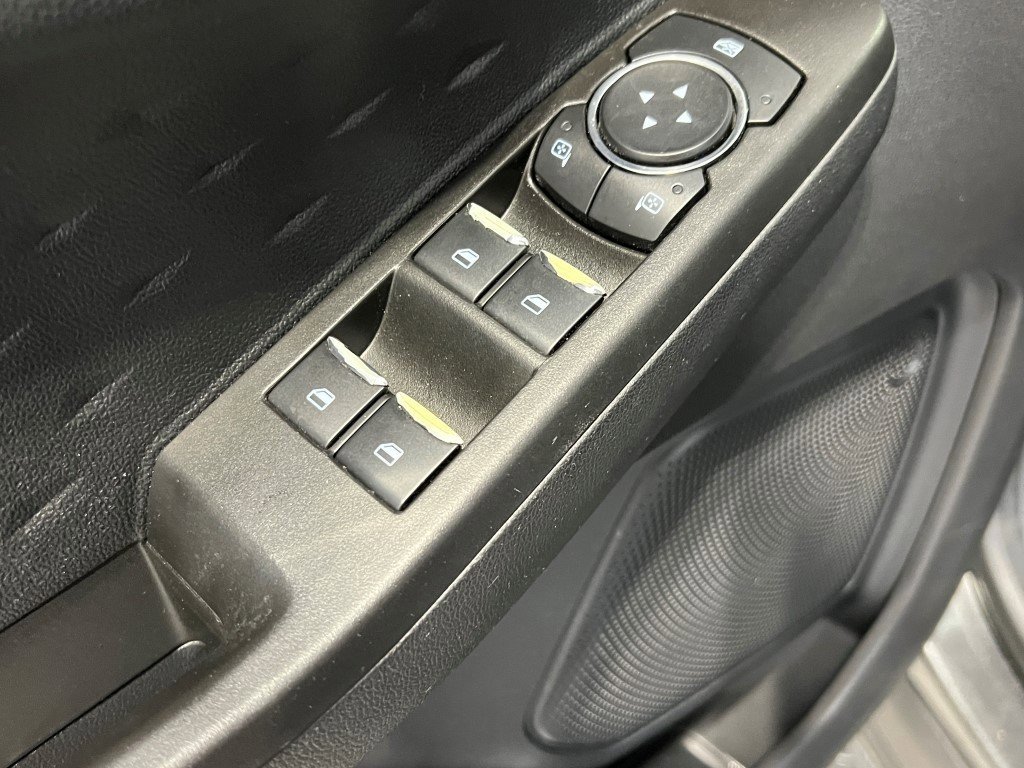 Used 2020 Ford Escape SEL image 25