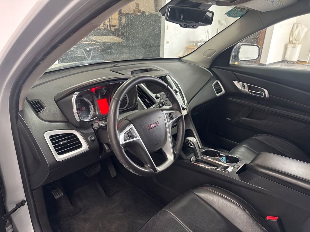 Used 2015 GMC Terrain SLT image 8