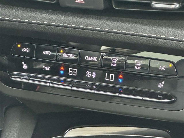 Used 2023 Buick Envision Essence w/ Technology Package I image 18