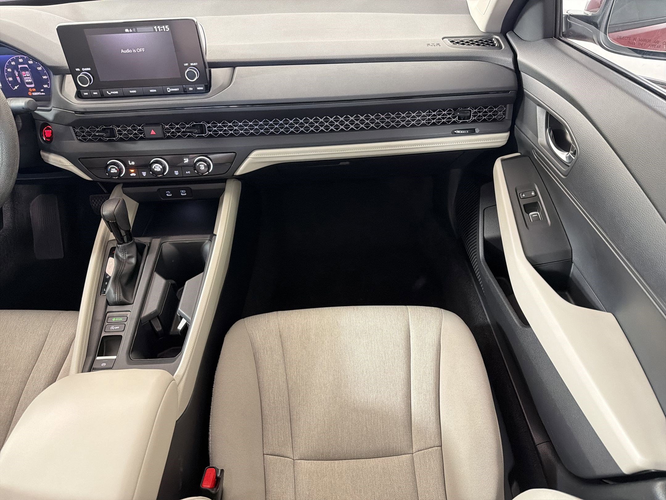 Certified 2023 Honda Accord LX image 27