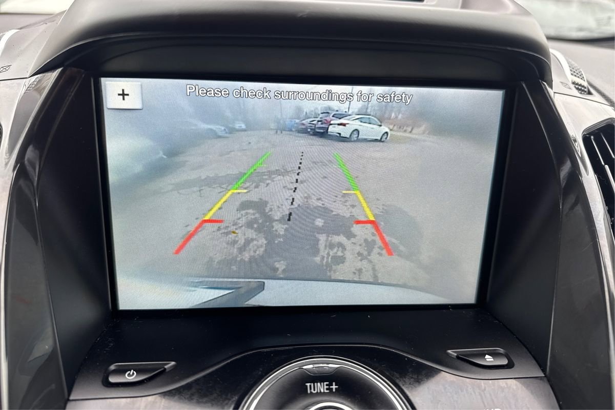 Used 2016 Ford C-MAX Energi SEL w/ Equipment Group 302A image 27