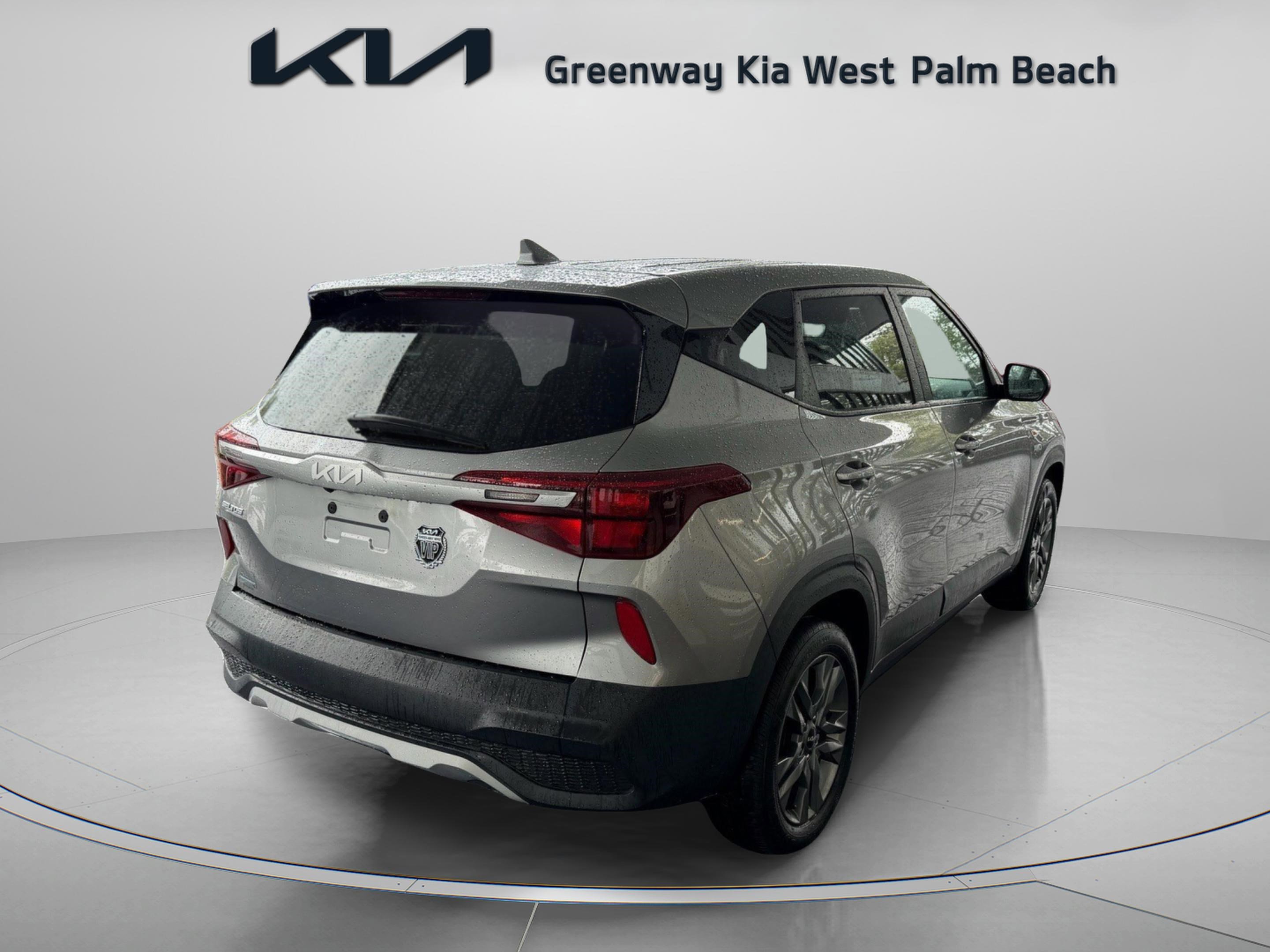 Used 2022 Kia Seltos LX AWD/4WD image 7
