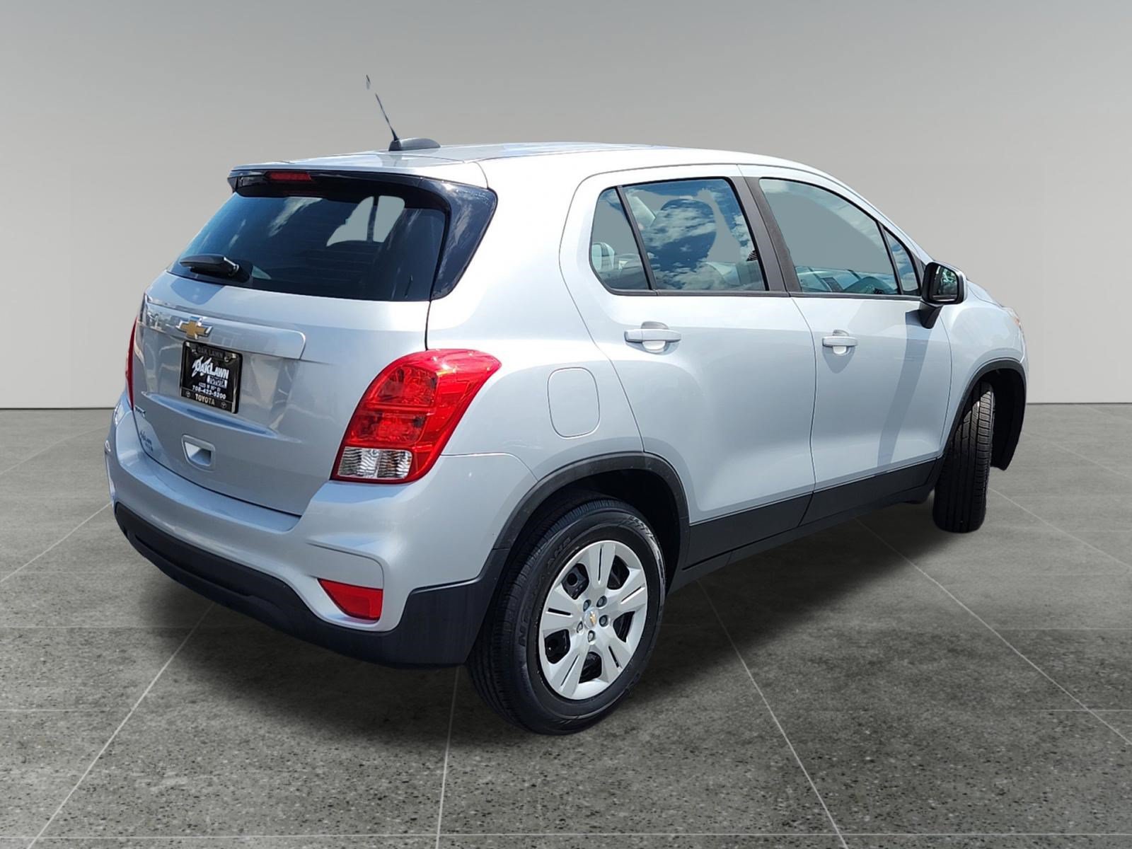 Used 2017 Chevrolet Trax LS FWD image 7
