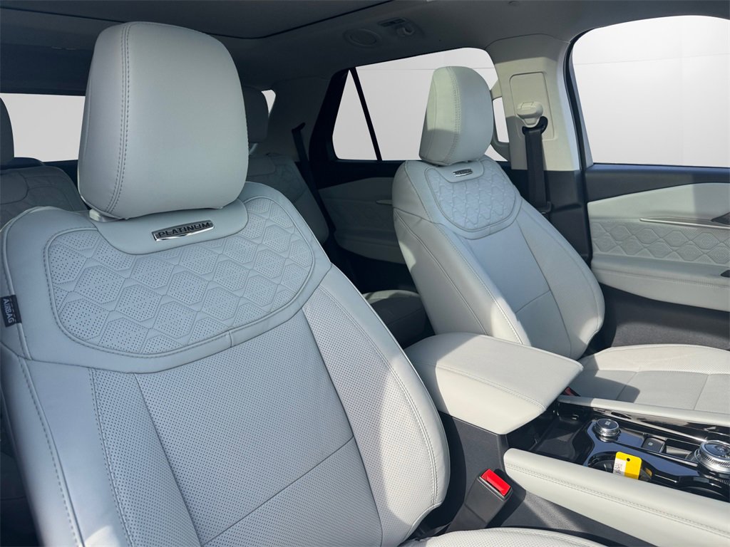 New 2026 Ford Explorer Platinum w/ LUX Leather Package image 15