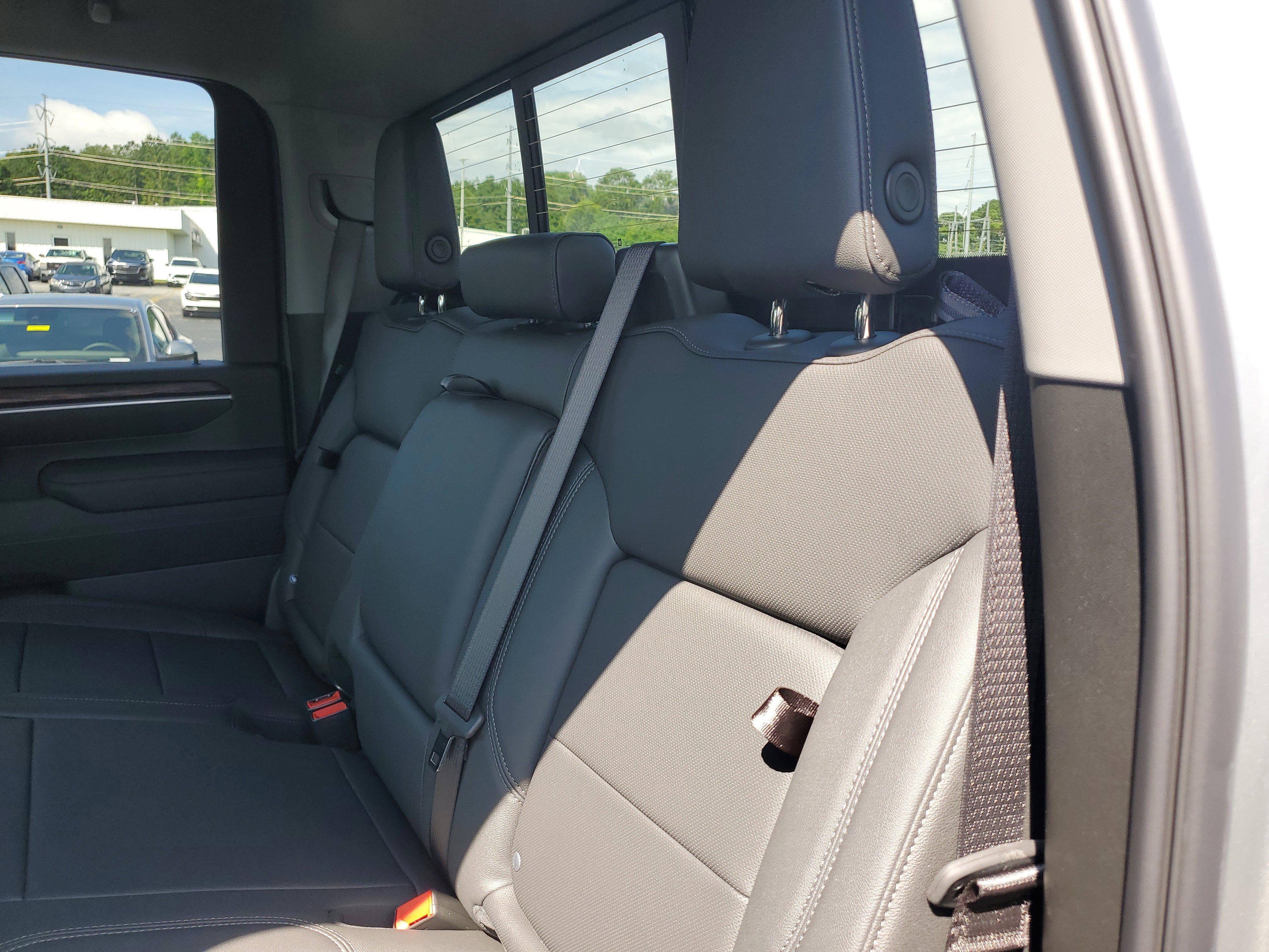 New 2025 GMC Sierra 2500 SLT w/ SLT Convenience Package image 12