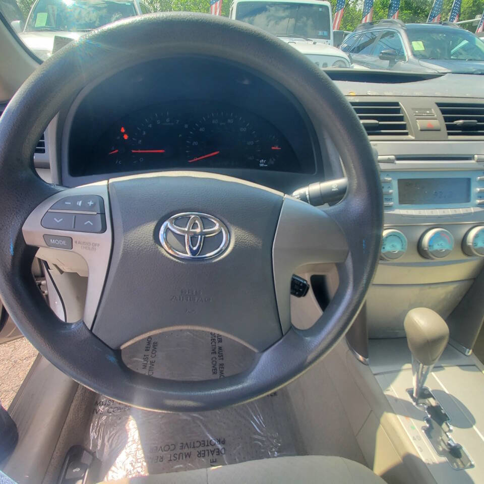 Used 2008 Toyota Camry LE FWD image 15