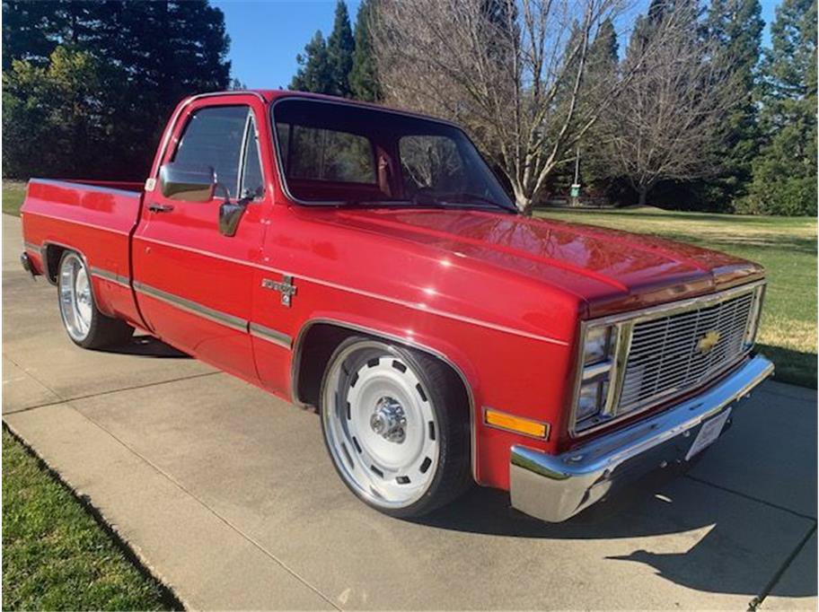 Used 1987 Chevrolet Silverado 1500 1500 RWD image 1