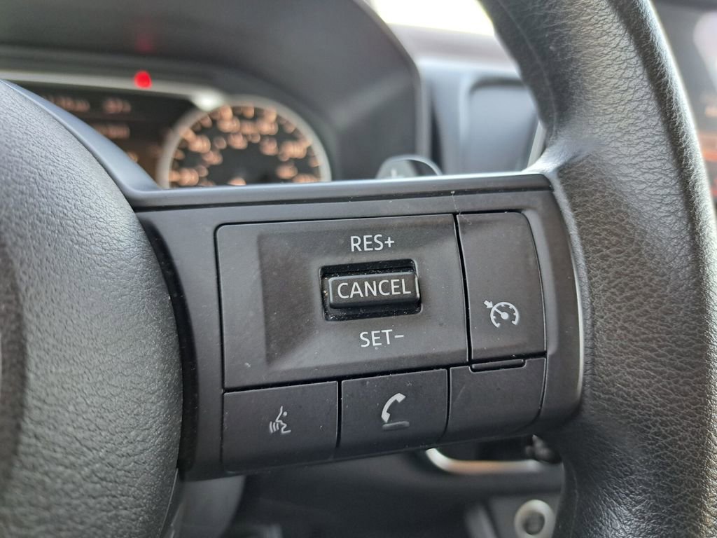 Used 2023 Nissan Rogue S image 13