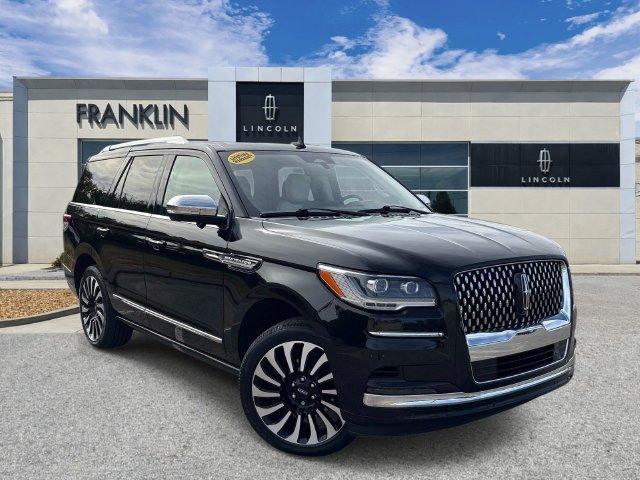 Certified 2024 Lincoln Navigator Black Label AWD/4WD image 1