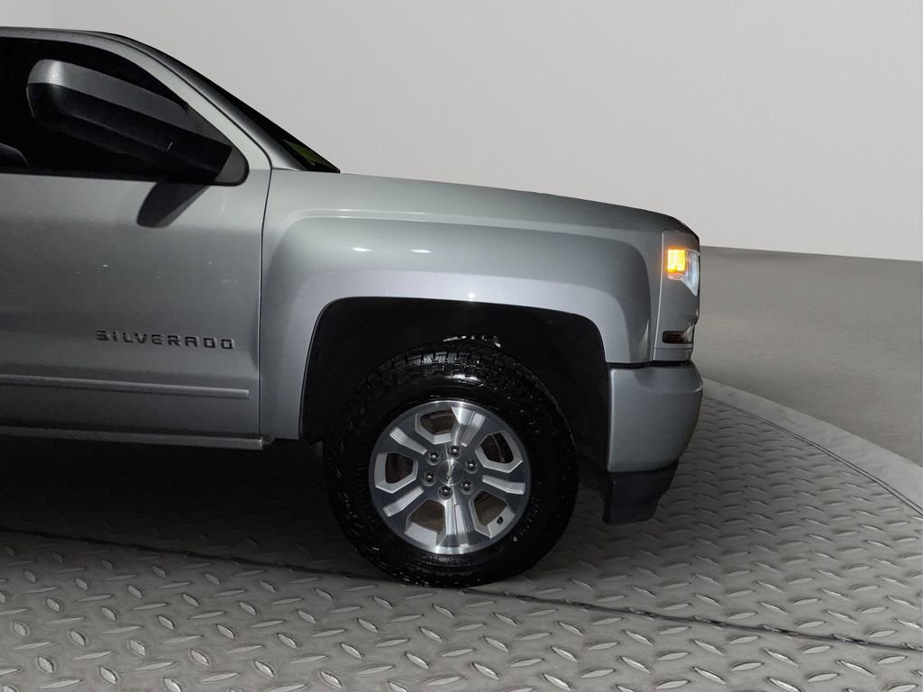 Certified 2018 Chevrolet Silverado 1500 LT w/ All Star Edition image 37