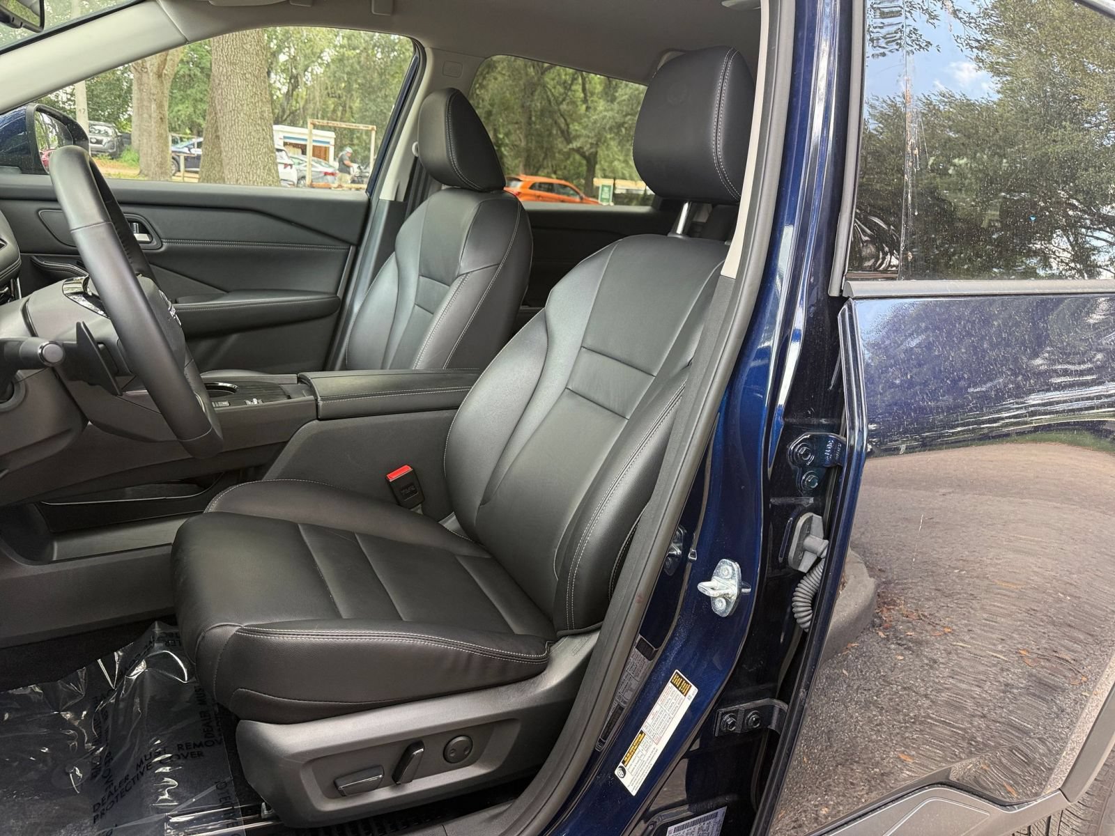 Used 2026 Nissan Rogue SL FWD image 35