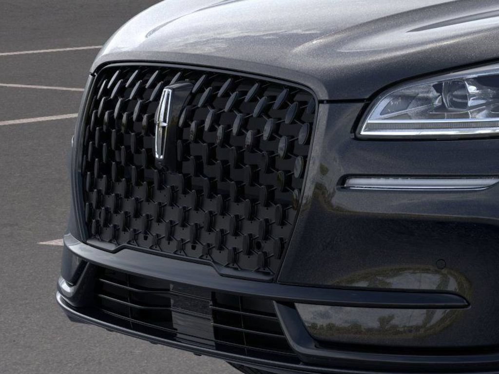 New 2025 Lincoln Corsair Reserve w/ Equipment Group 202A AWD/4WD image 17