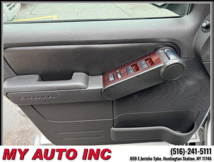 Used 2010 Ford Explorer Limited image 25