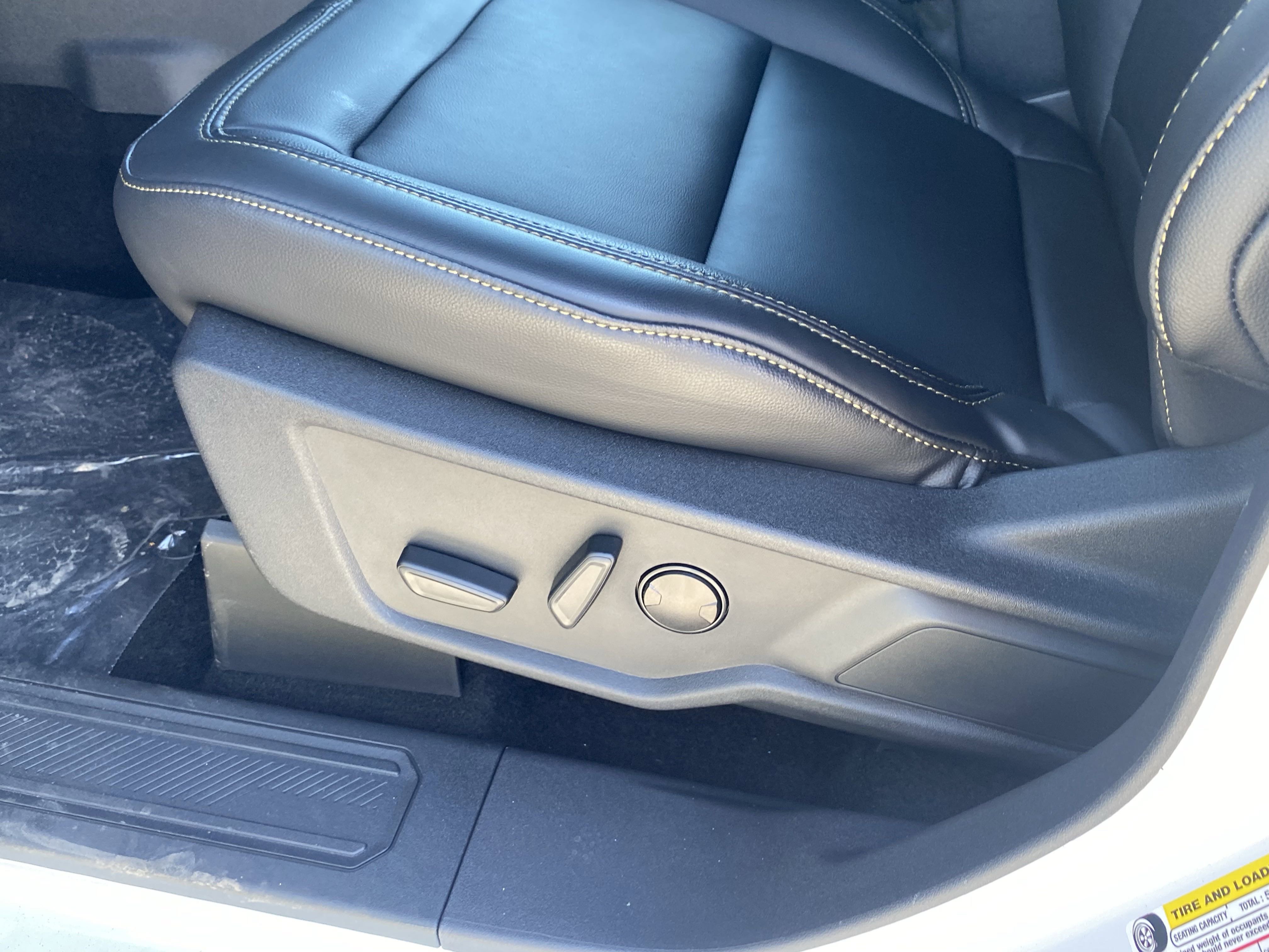 New 2025 Ford Bronco Badlands image 14