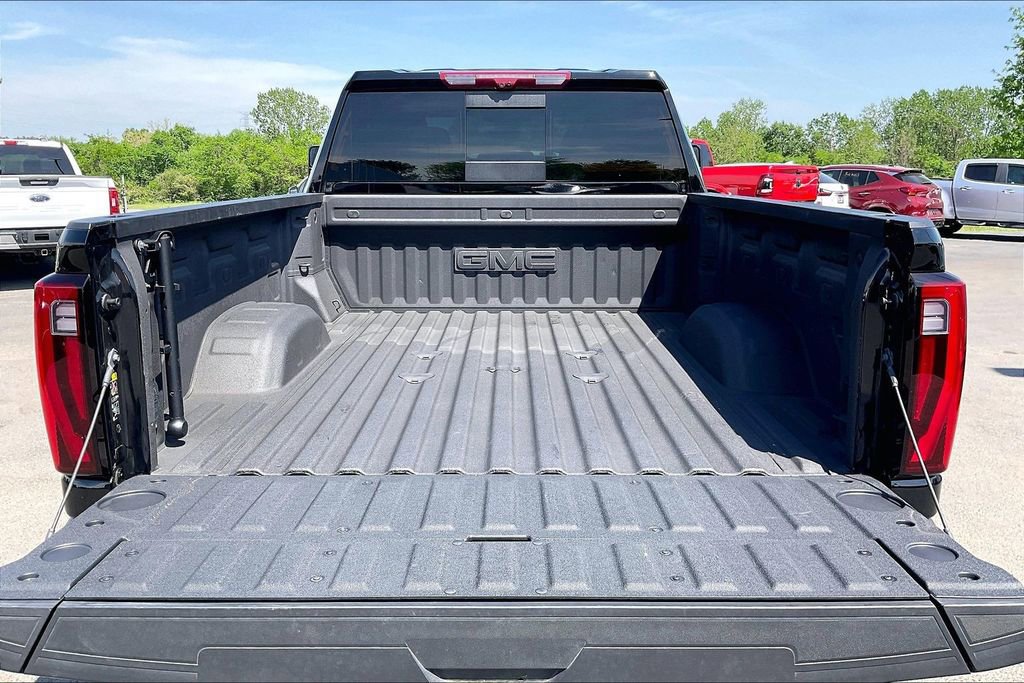 Used 2025 GMC Sierra 2500 Denali Ultimate AWD/4WD image 9