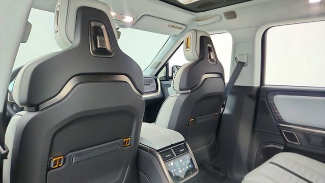 Used 2024 Rivian R1S Adventure AWD/4WD image 35