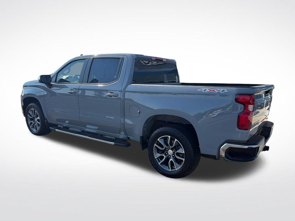 Used 2024 Chevrolet Silverado 1500 LT AWD/4WD image 12