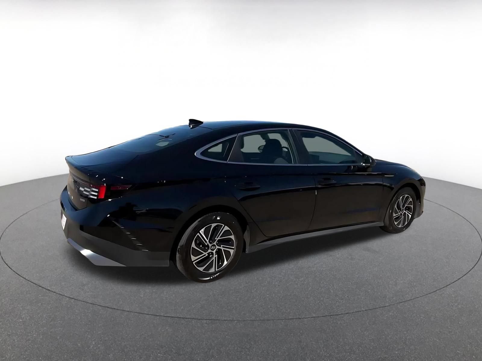 Used 2026 Hyundai Sonata Blue FWD image 14