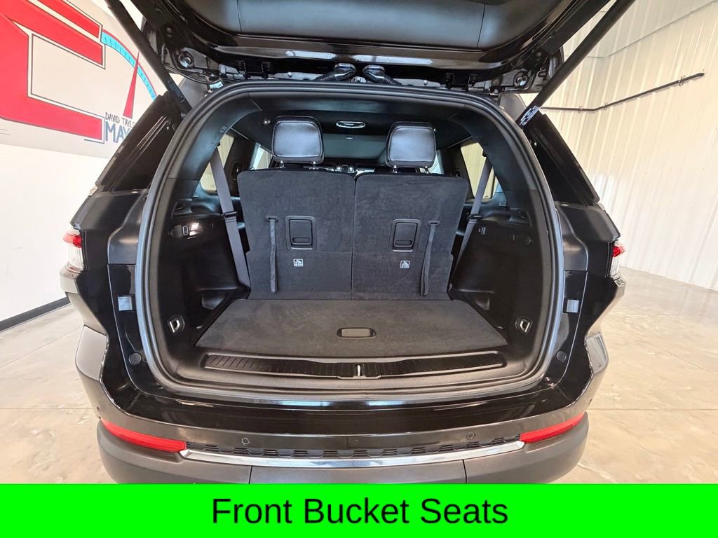 Used 2025 Jeep Grand Cherokee L Limited AWD/4WD image 16