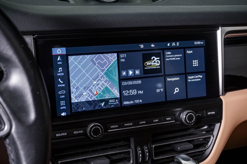 Used 2020 Porsche Macan image 22