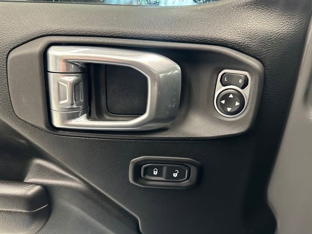 Used 2021 Jeep Wrangler Unlimited Sport image 19