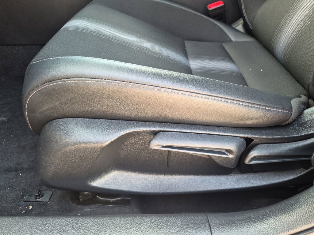 Used 2025 Honda Civic Sport image 18