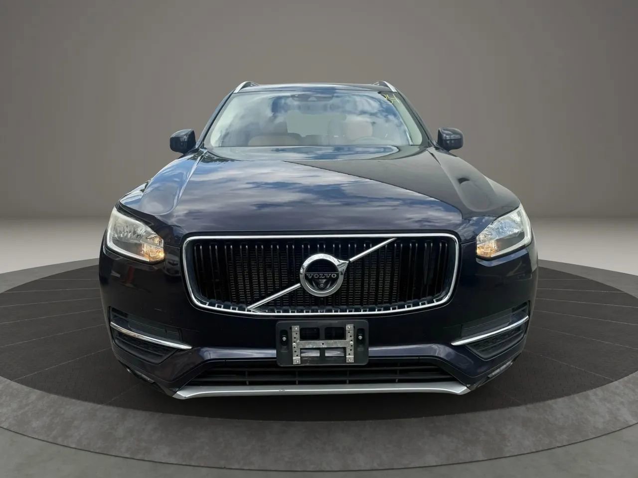 Used 2016 Volvo XC90 T6 Momentum AWD/4WD image 2