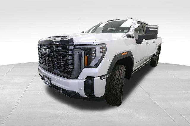 Used 2024 GMC Sierra 2500 Denali Ultimate image 4