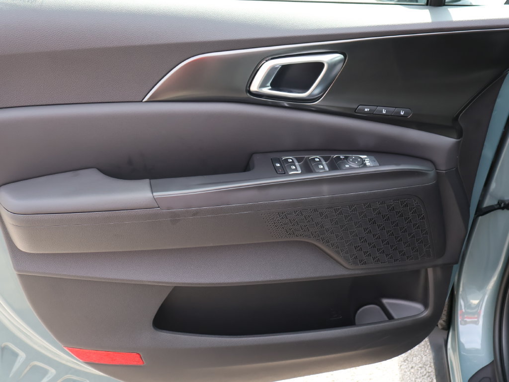 New 2027 Kia Carnival SX FWD image 20