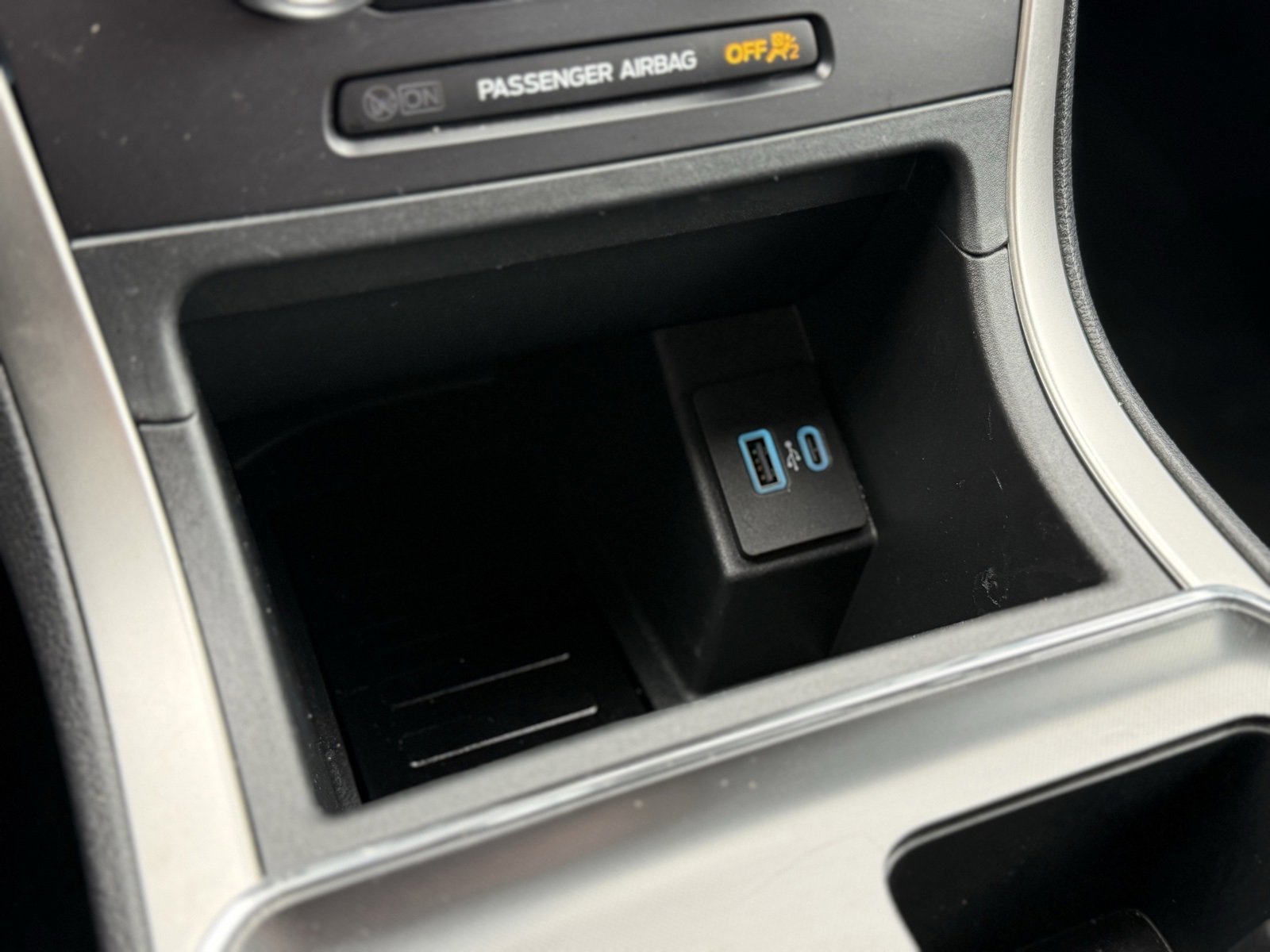 Used 2024 Ford Edge ST-Line image 30