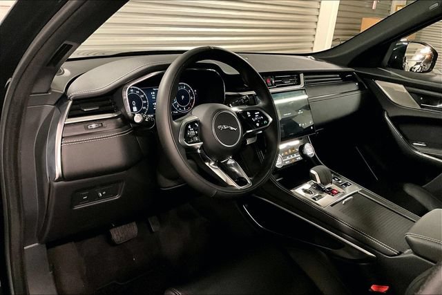 Certified 2024 Jaguar F-PACE R-Dynamic S AWD/4WD image 24