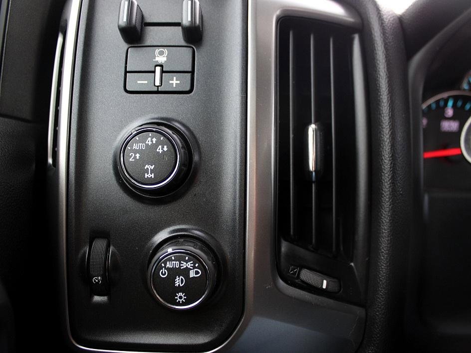 Used 2016 Chevrolet Silverado 1500 LT w/ LPO, Black Pack image 17