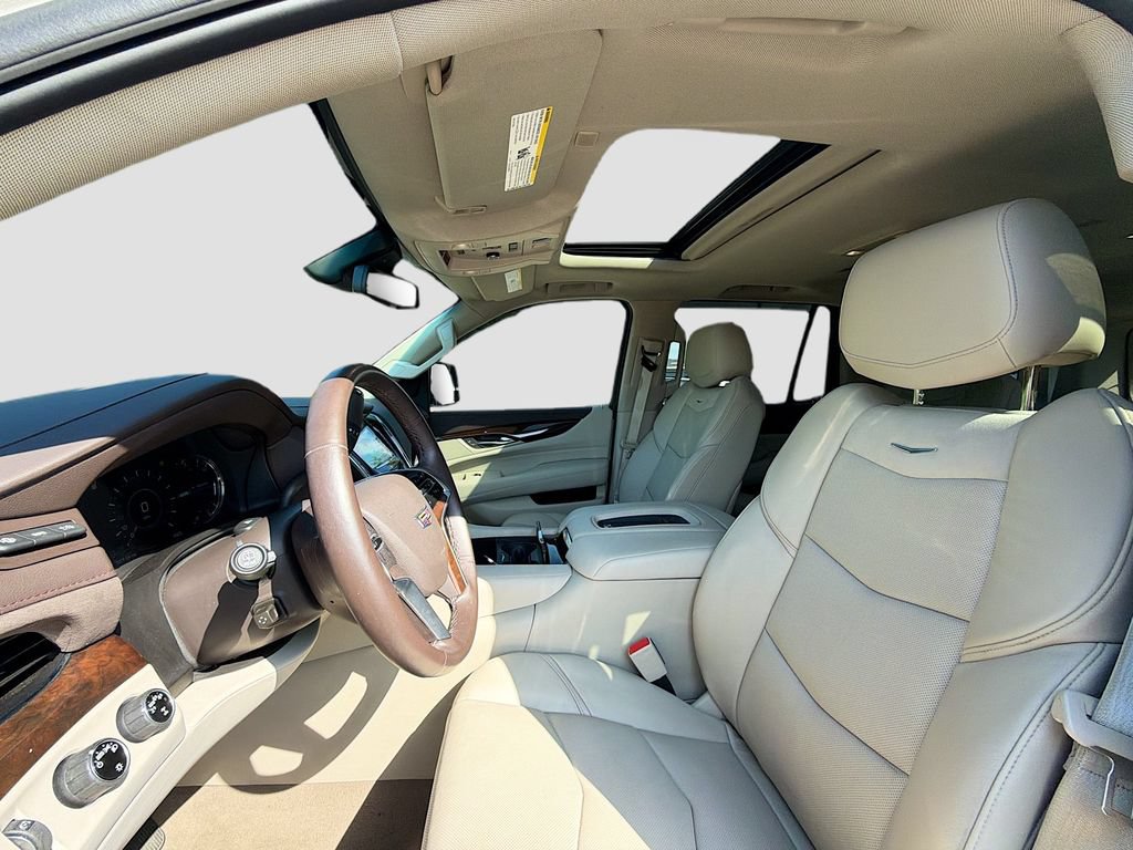 Used 2017 Cadillac Escalade Luxury AWD/4WD image 22