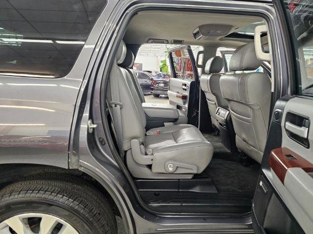 Used 2013 Toyota Sequoia Platinum AWD/4WD image 35