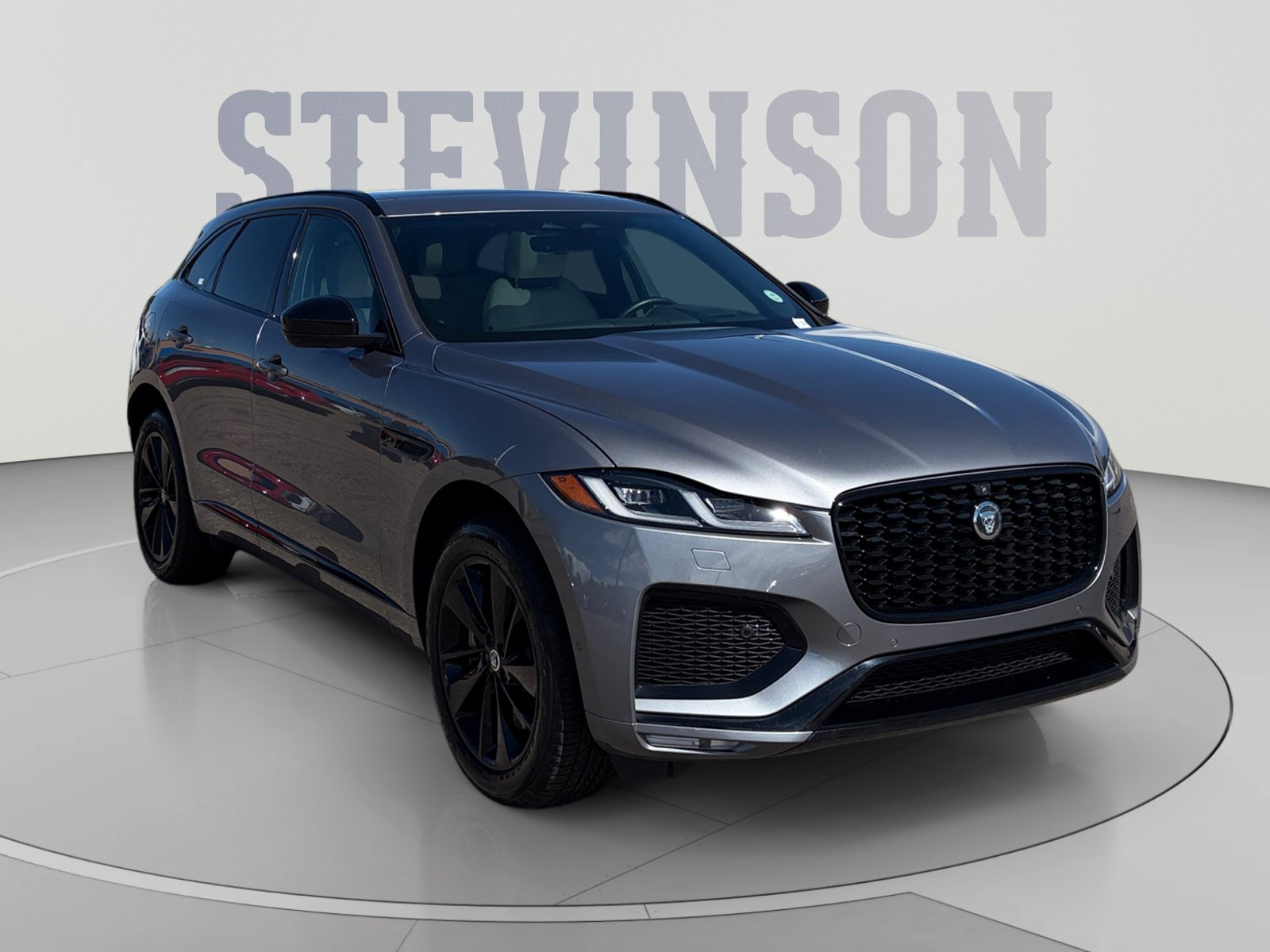 Used 2026 Jaguar F-PACE R-Dynamic S AWD/4WD image 7