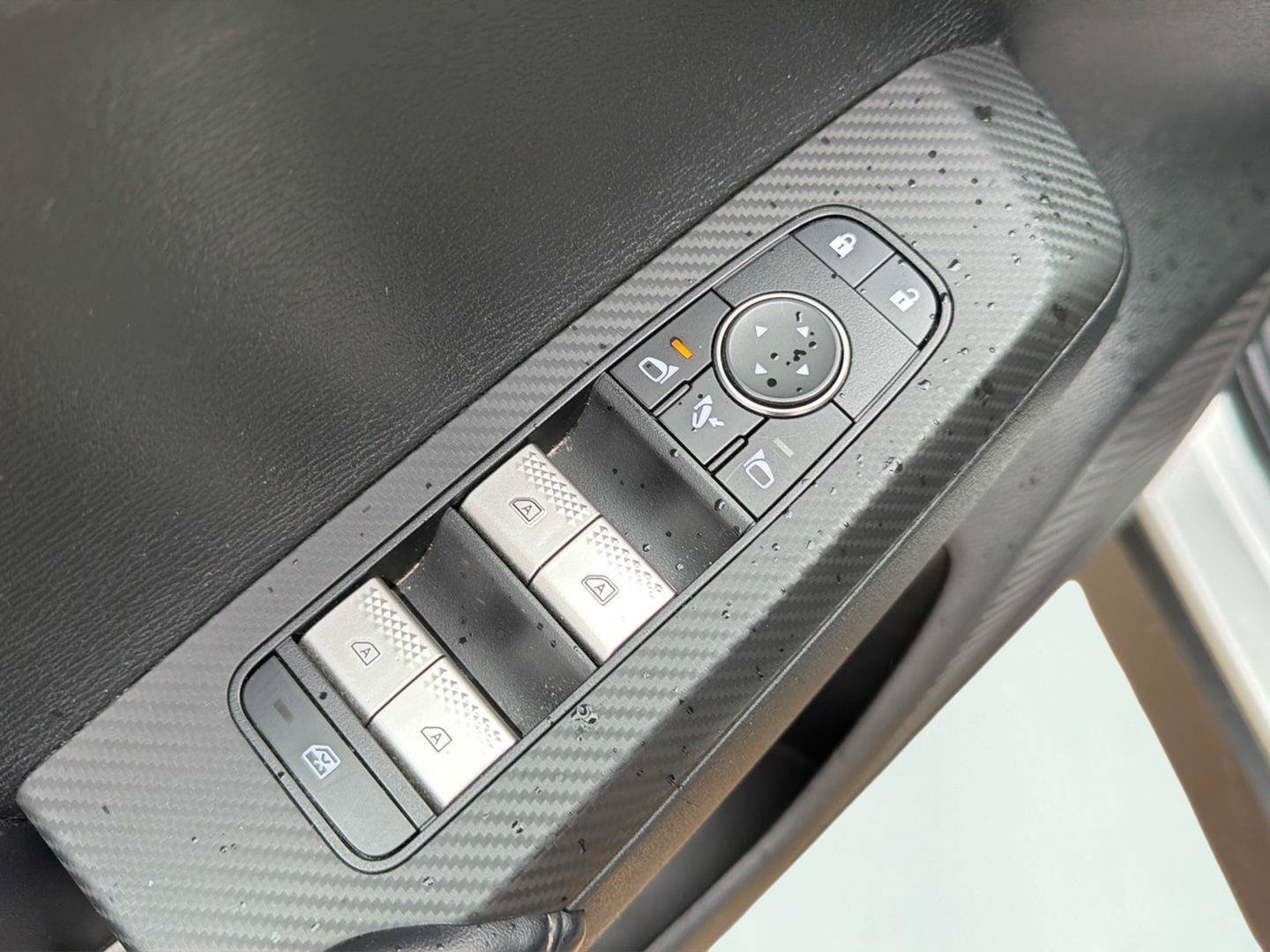 Used 2024 Mitsubishi Outlander SE FWD image 17
