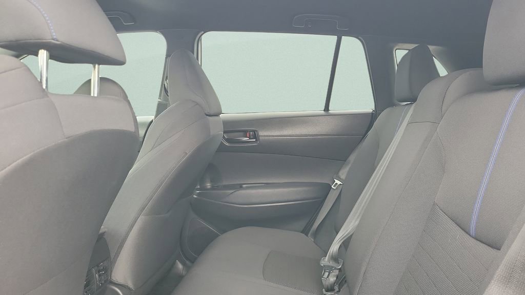 Used 2023 Toyota Corolla Cross AWD Hybrid image 9